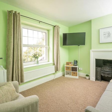 Rising Sun Pub, Restaurant&Rooms Lacock Bagian luar foto