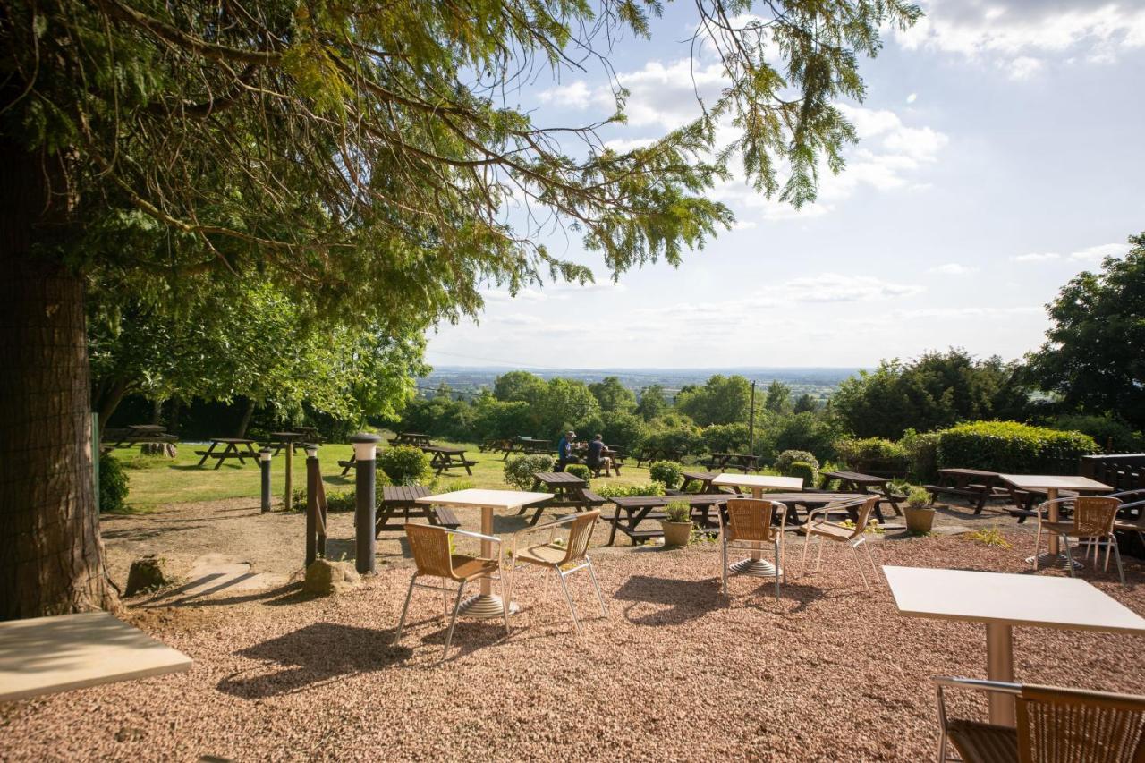 Rising Sun Pub, Restaurant&Rooms Lacock Bagian luar foto