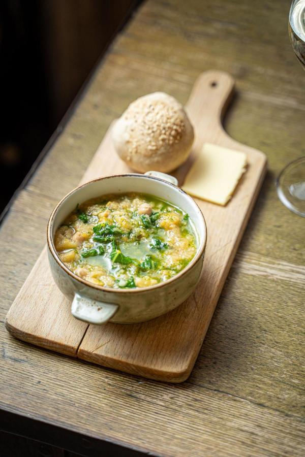 Rising Sun Pub, Restaurant&Rooms Lacock Bagian luar foto