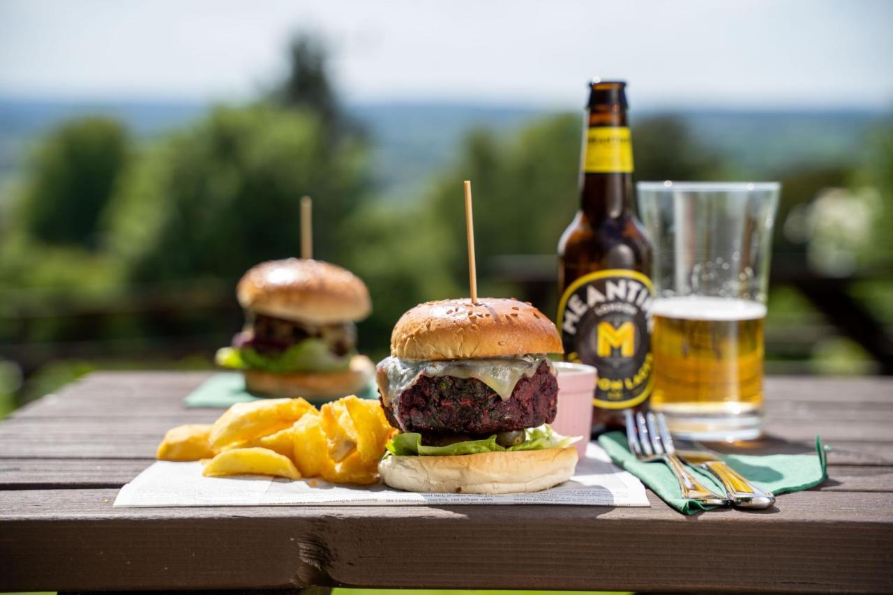 Rising Sun Pub, Restaurant&Rooms Lacock Bagian luar foto