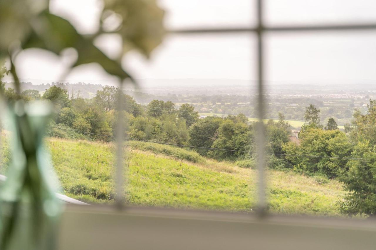 Rising Sun Pub, Restaurant&Rooms Lacock Bagian luar foto
